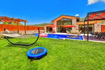 Villa Düşler Bahçesi, Bahçeli Balayı Villası