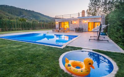 Villa Tiraje Geniş Bahçeli Tatil Villası