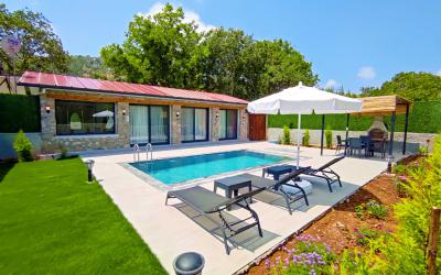 Villa Meşe, Jakuzili Korunaklı Balayı Villası