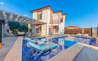 Villa Beyaz, Jakuzili Korunaklı Villa