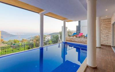 Villa Feza Korunaklı Havuzlu Balayı Villası