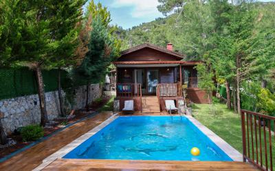 Villa Neptün - Balayı Villası, Doğa İçinde Kiralık Villa