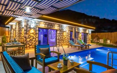 Villa Günbatımız Aklar, Doğa ve Deniz Manzaralı Balayı Villası