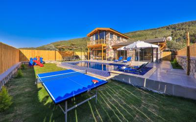 Villa Ladin, Doğa Manzaralı Muhafazakar Balayı Villası