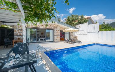 Villa Romanson - Doğa İçinde & Korunaklı Villa Kiralama