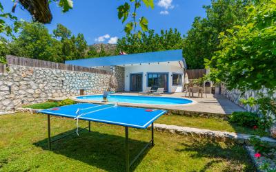 Villa Yek - Üzümlü'de Şık, Saunalı & Geniş Bahçeli Balayı Villası