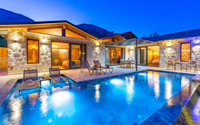 Villa Akbal, Doğa İçinde Jakuzili Balayı Villası