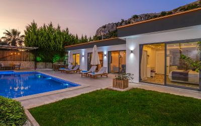 Villa Neco, Bahçeli Lüks Balayı Villası