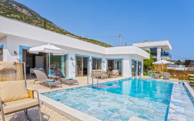 Villa Nevra, Deniz Manzaralı Jakuzili Balayı Villası