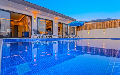 Villa Safir Çayköy, Doğa Manzaralı Jakuzili Balayı Villası