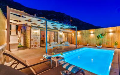 Villa Casa Petra | Kördere'de Merkeze Yakın Bohem Balayı Villası