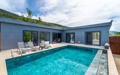 Villa Zemra, Geniş Bahçeli Jakuzili Balayı Villası