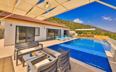 Villa Yaka, Doğa İçinde Jakuzili Balayı Villası