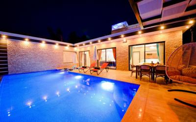 Villa Anemon 2 - Jakuzili & Kapalı Havuzlu Kiralık Villa