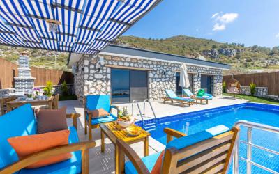 Villa Günbatımız Aklar, Doğa ve Deniz Manzaralı Balayı Villası