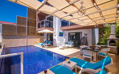 Villa Sunset House | Kördere'de Korunaklı Balayı Villası
